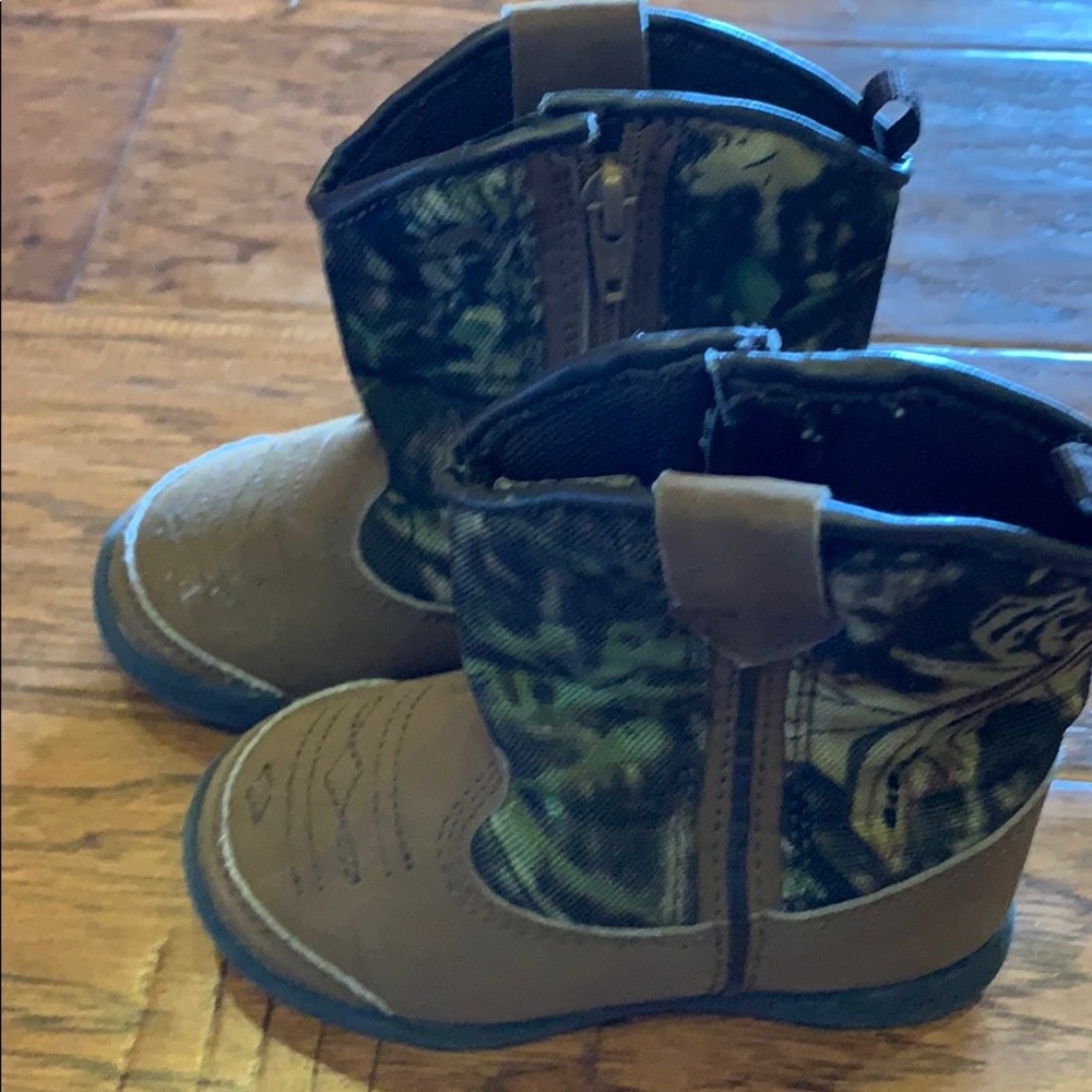 Camouflaged boots